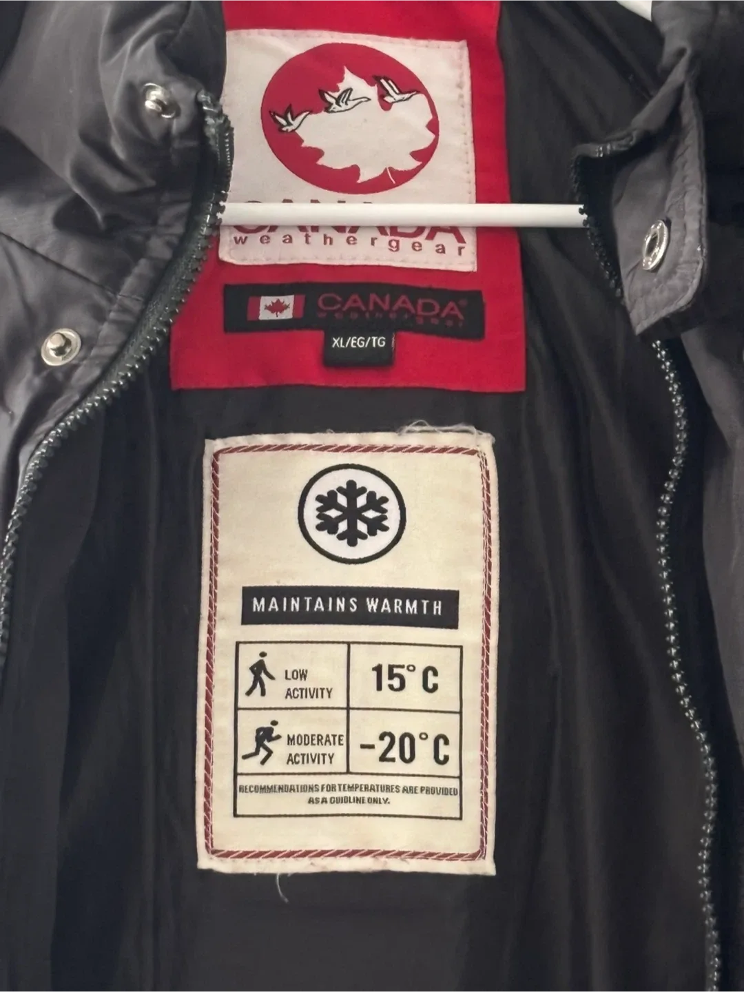 Canada Weathergear XL Black Puffer Jacket image indicator(4)