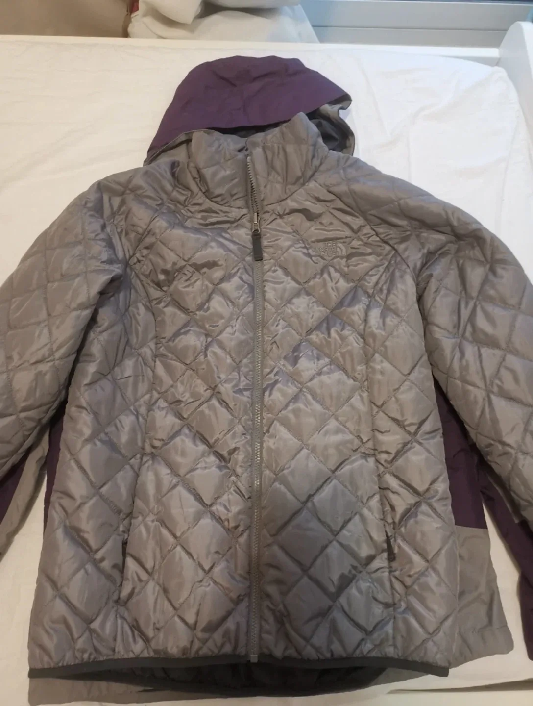 The North Face Purple & Grey Jacket size L image indicator(3)