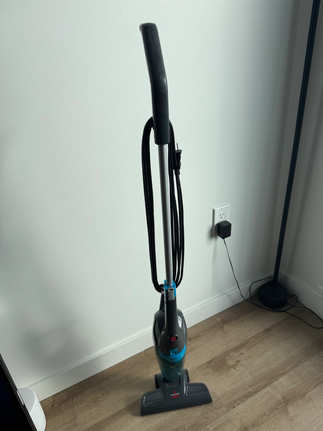 Bissell FeatherWeight Stick Lightweight Bagless Vacuum
