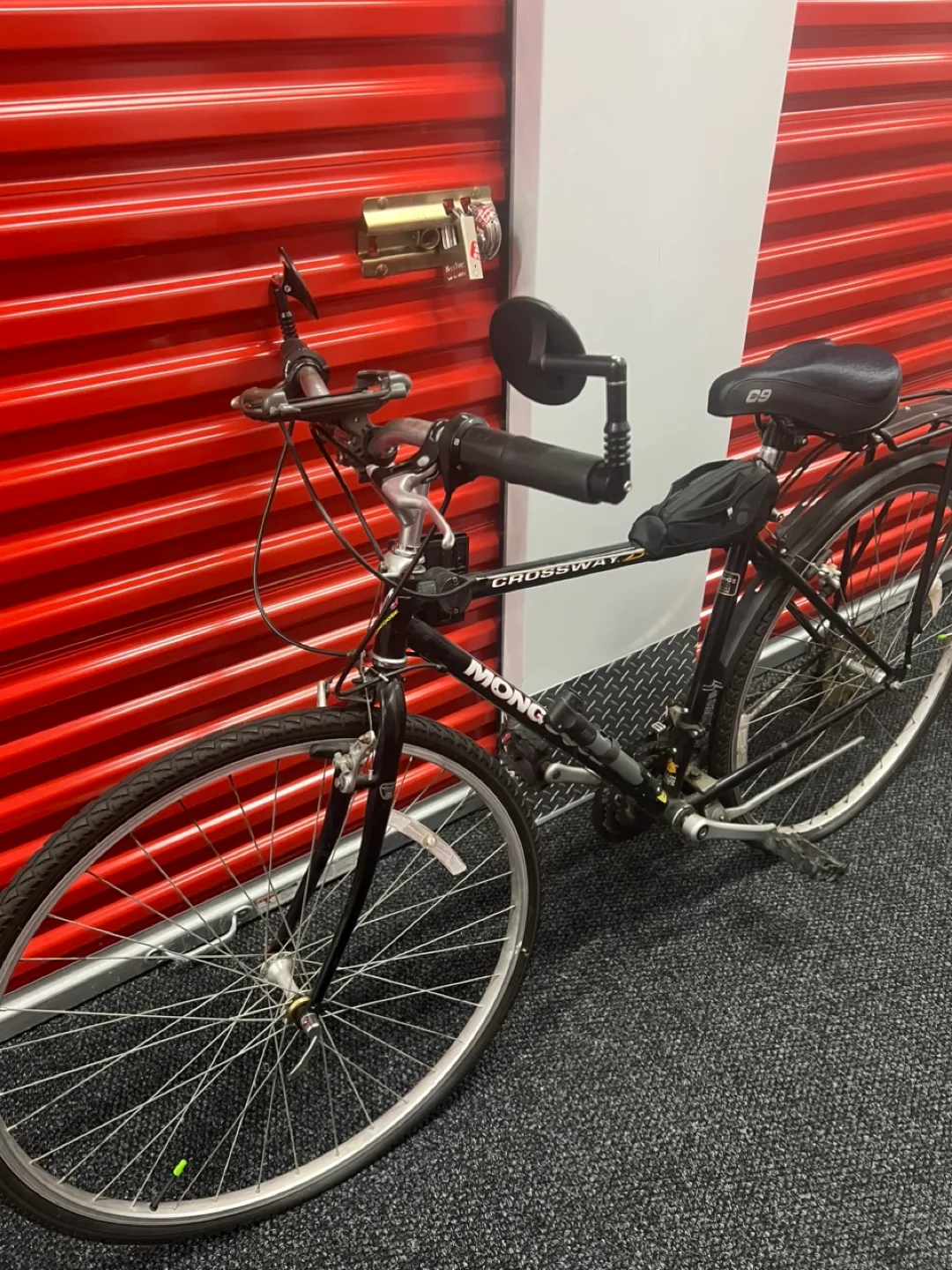 Mongoose Crossway 27.5" Hybrid Bike image indicator(3)