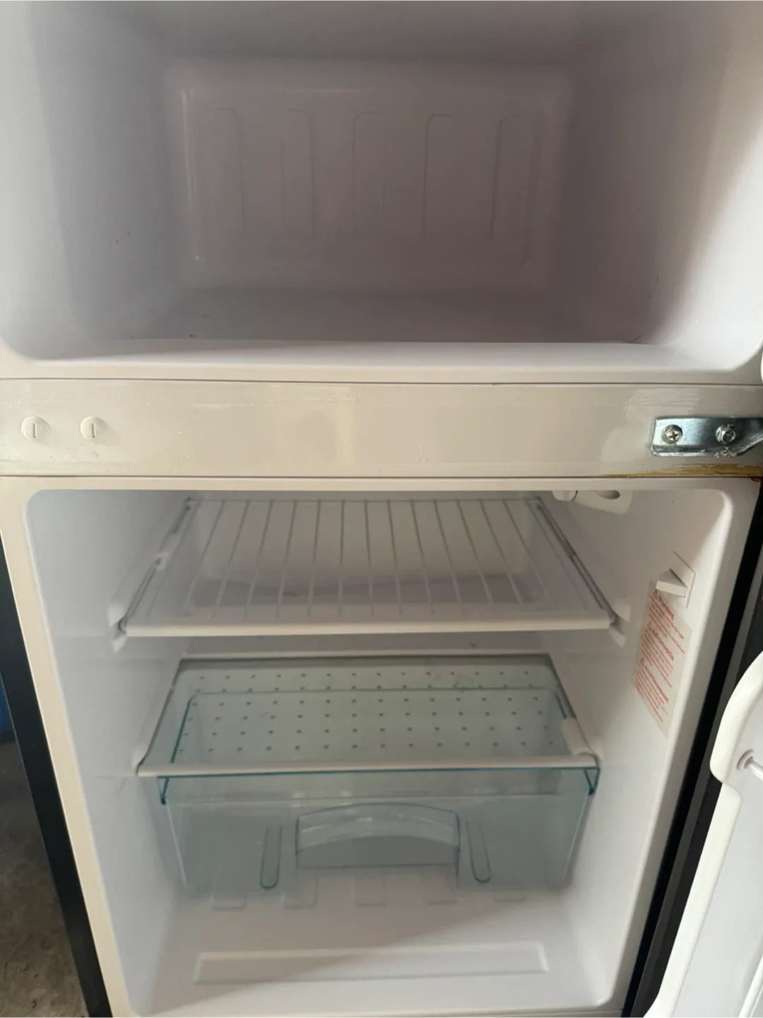 Danby Designer Mini Refrigerator image indicator(2)