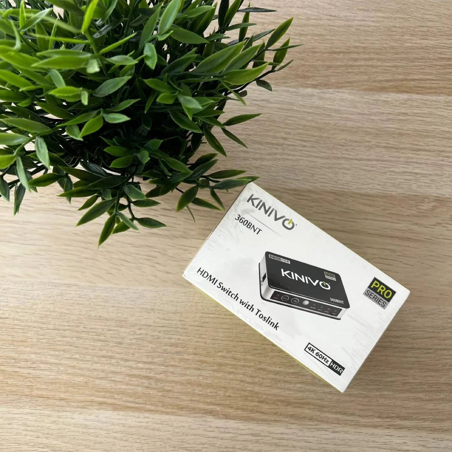 Kiniwo 360BNT HDMI Switch with Toslink - New thumbnail