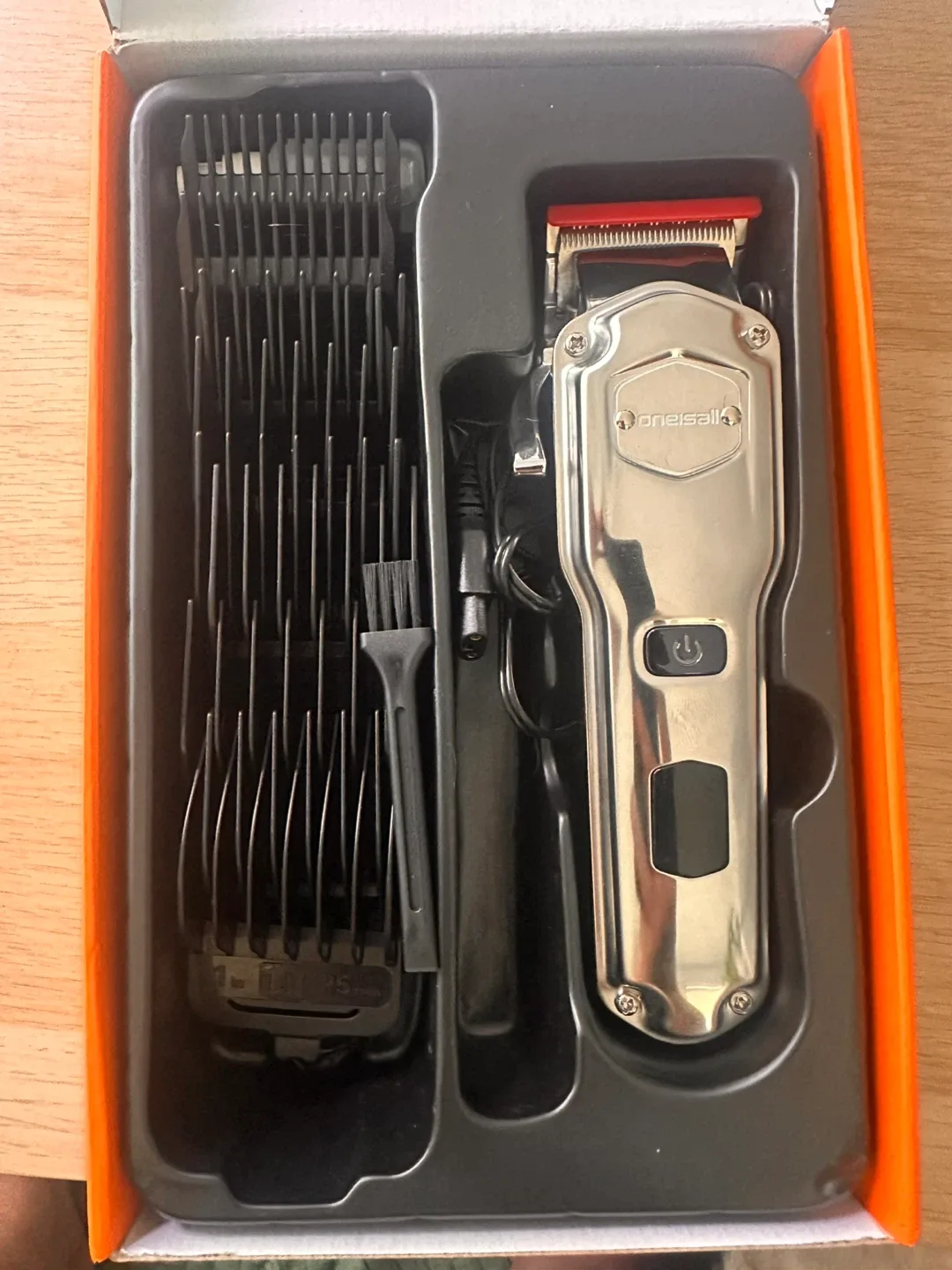 Oneisall Pet Hair Clipper Kit - New in Box! image indicator(3)