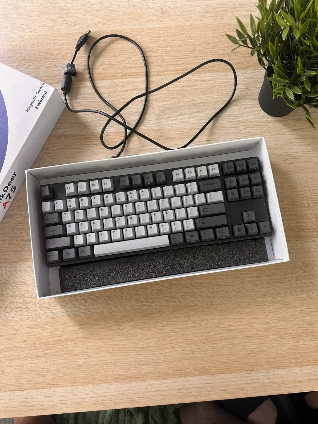 Varmilo VA87M Mechanical Keyboard thumbnail