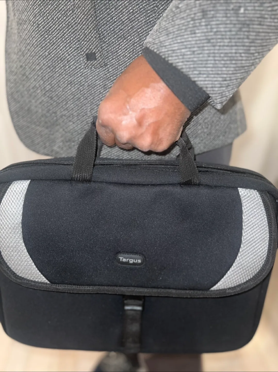 Targus Black Laptop Bag image indicator(4)