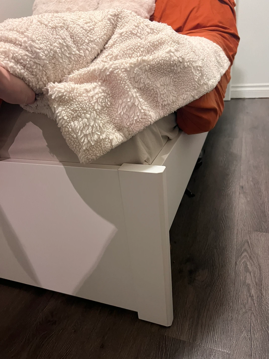 IKEA Queen Size Bed Frame - photo 4