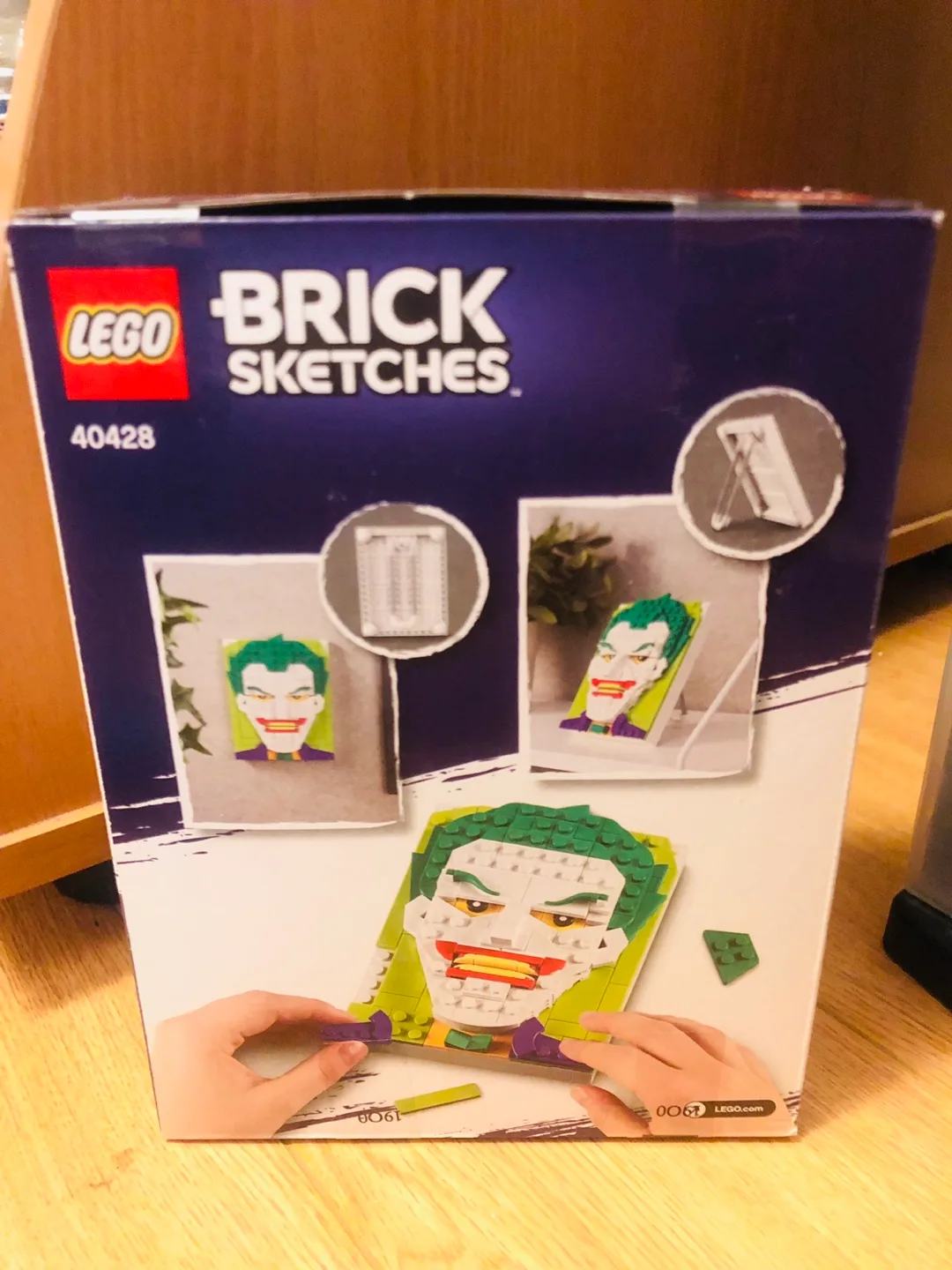 LEGO 40428 BRICK SKETCHES: The Joker - Retired. image indicator(2)