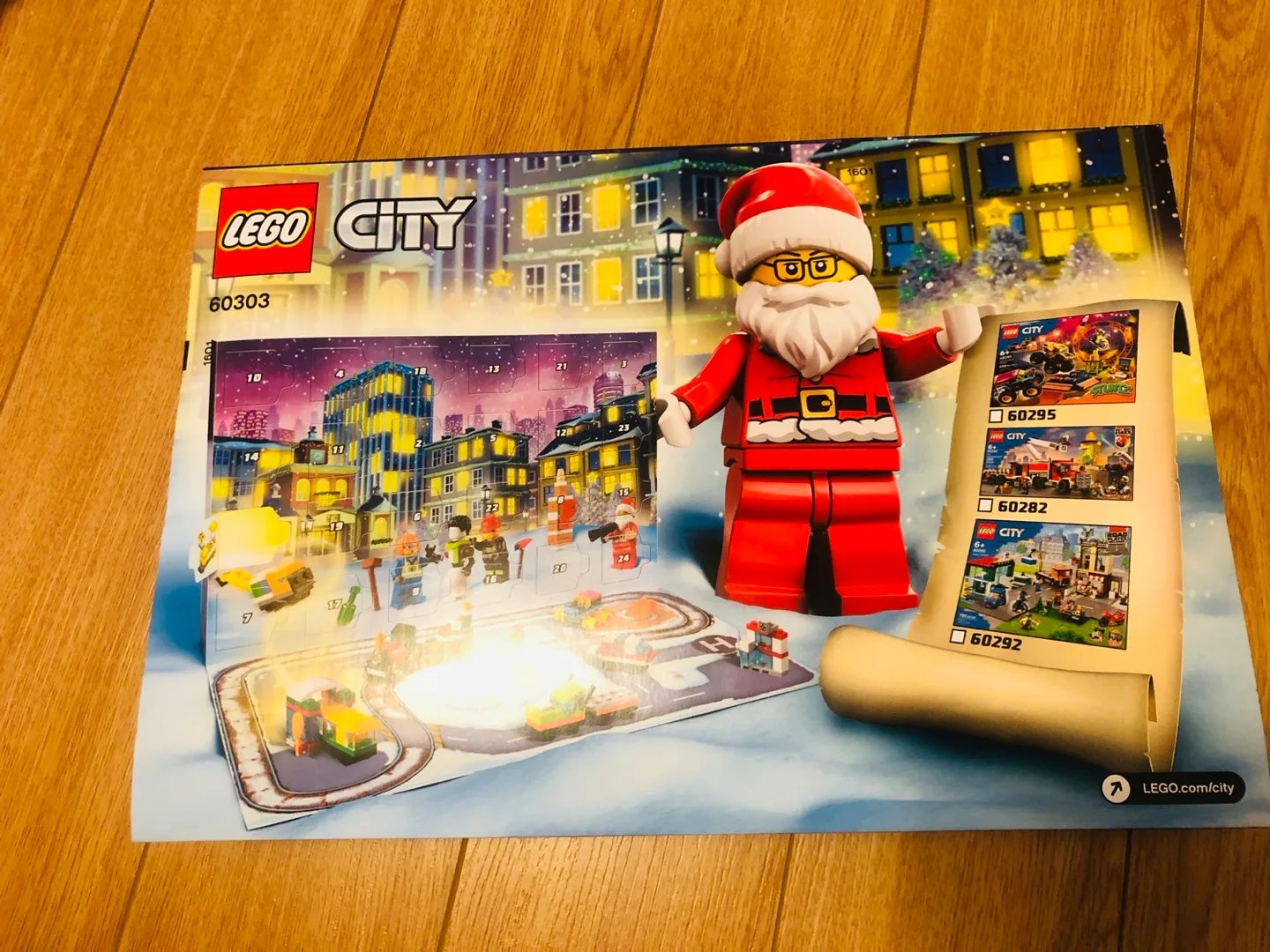LEGO City Advent Calendar 60303 image indicator(2)