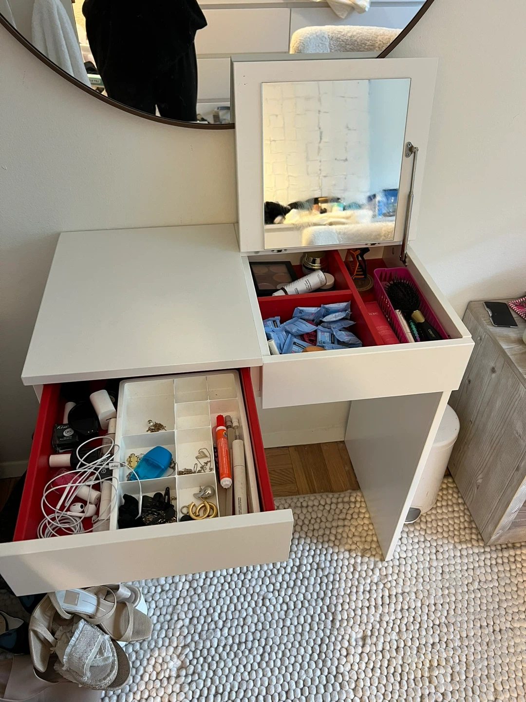 IKEA Makeup Vanity Table - White - photo 3