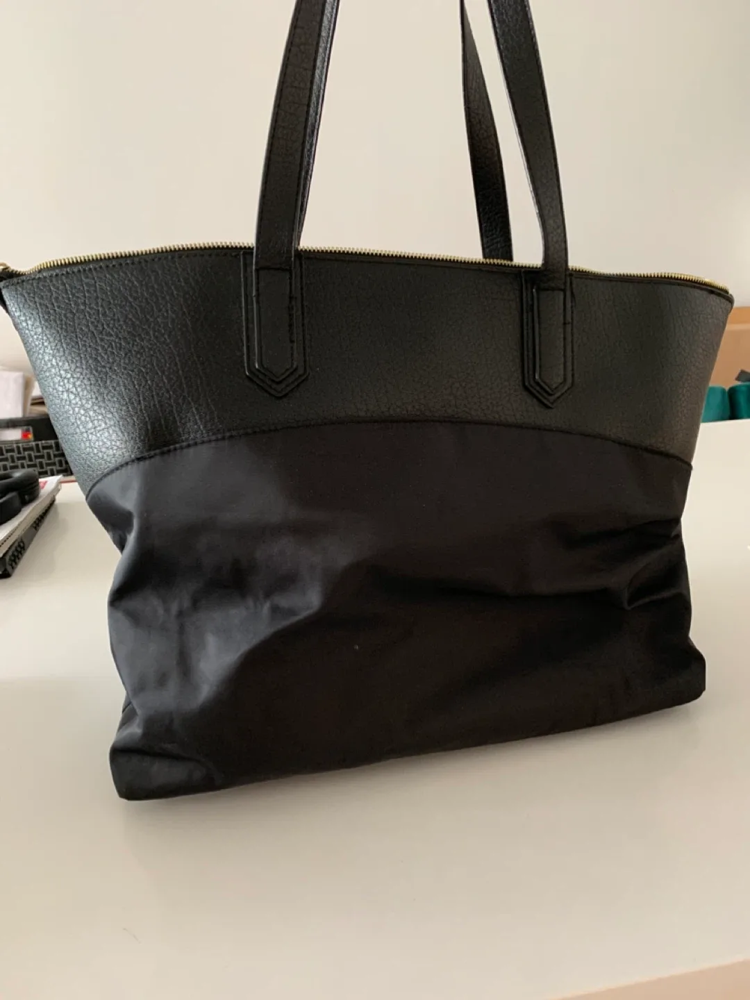 Allancia Black Tote Bag image indicator(2)