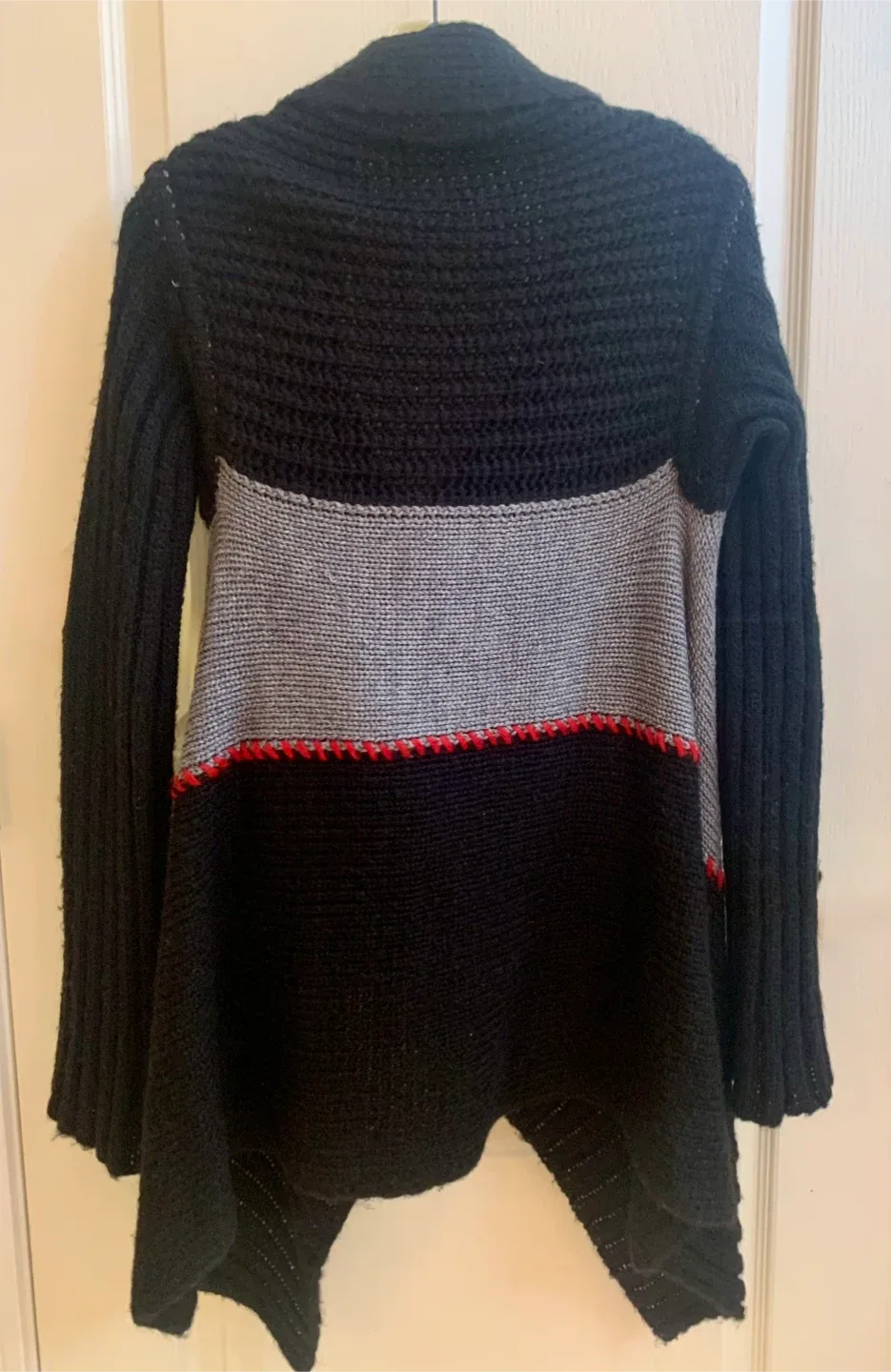 Vintage Belamie Cardigan - Size M image indicator(2)