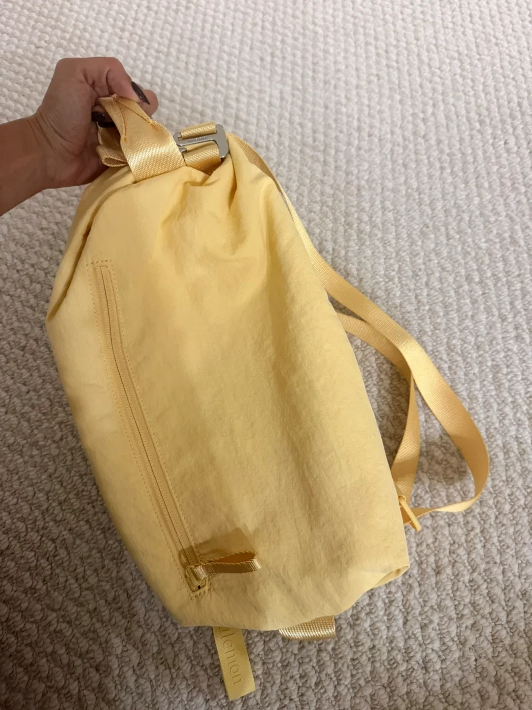 Lululemon Butter Yellow Fast Track Bag image indicator(3)