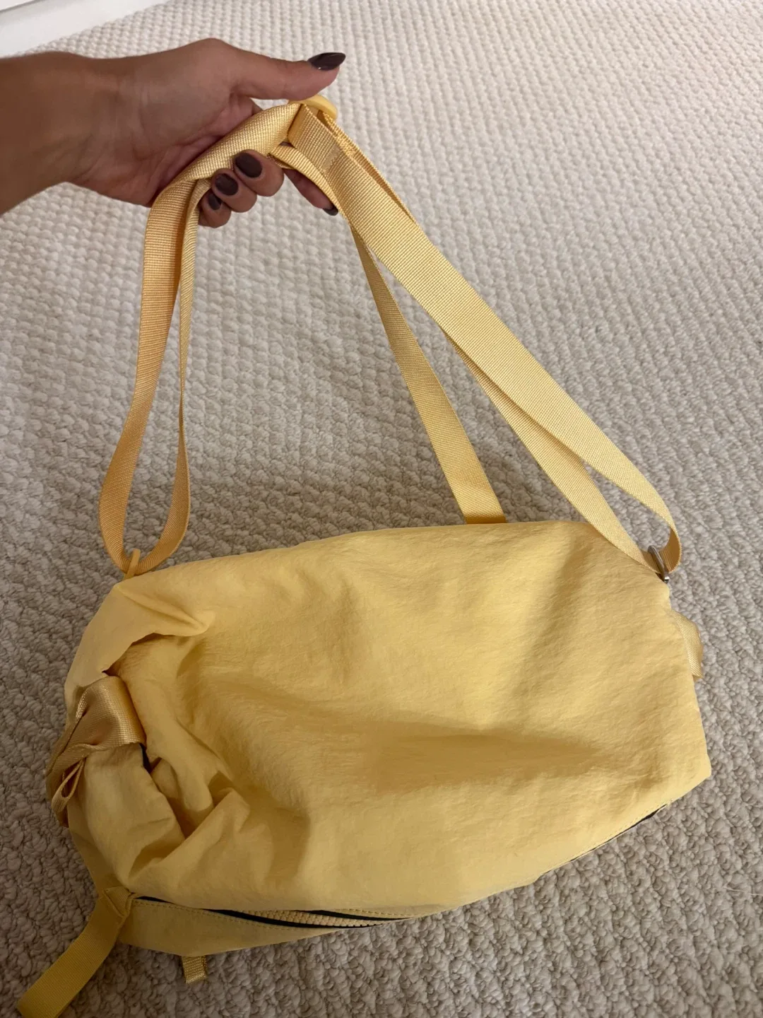 Lululemon Butter Yellow Fast Track Bag image indicator(6)