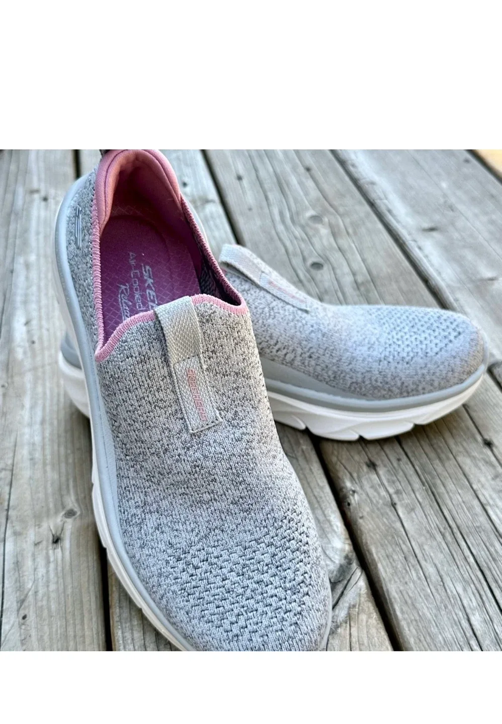 Skechers D'Lux Walker 2.0 Women's Size 7.5 image indicator(2)