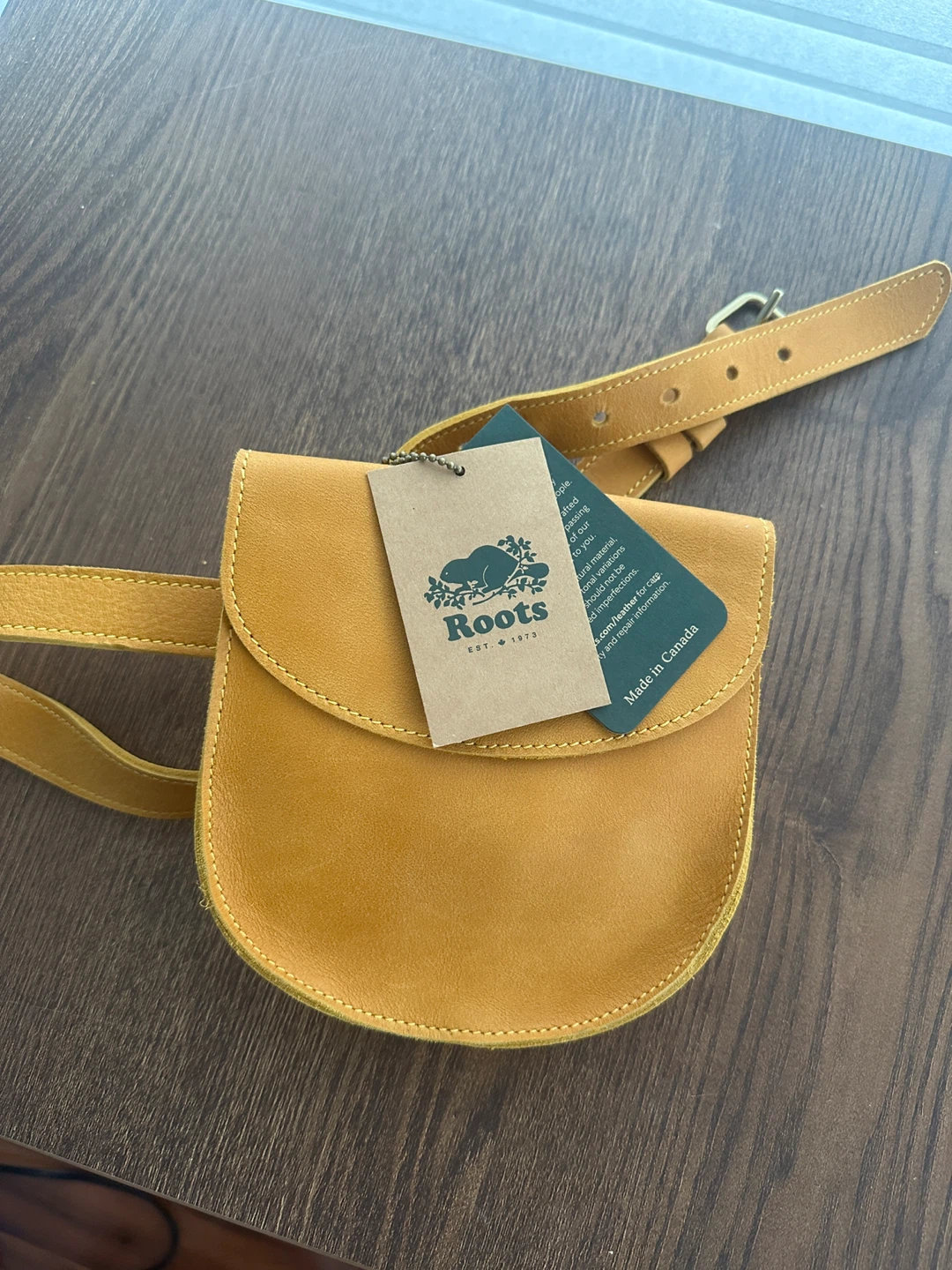 BRAND NEW - Roots Leather Belt Pack - photo 2