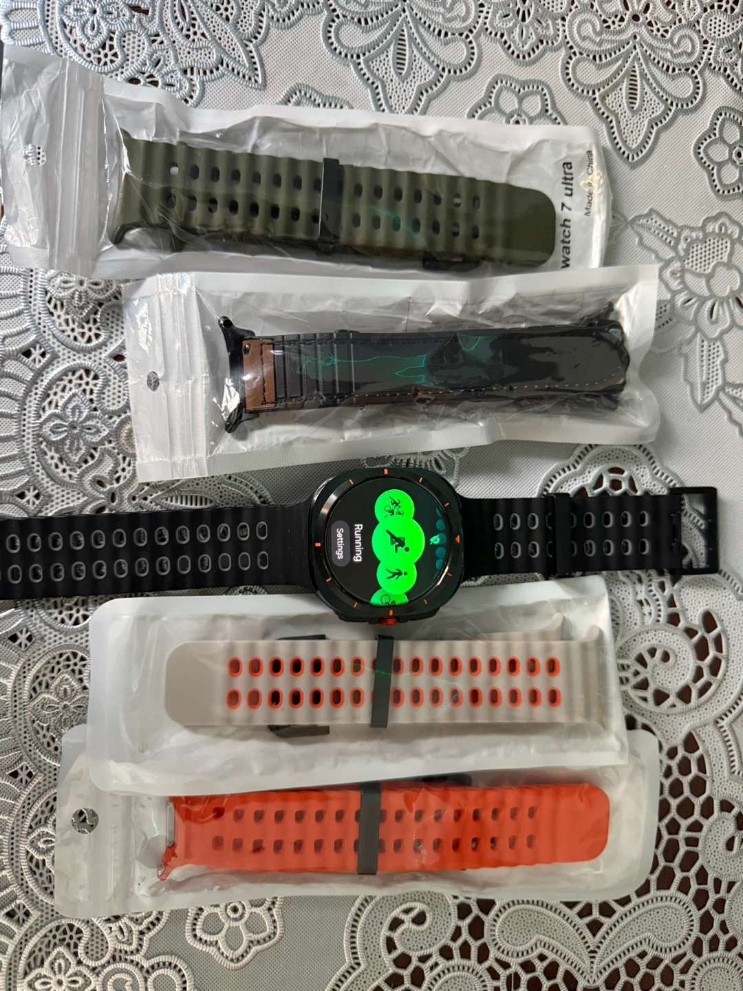 Samsung Galaxy Watch Ultra + Straps - photo 2