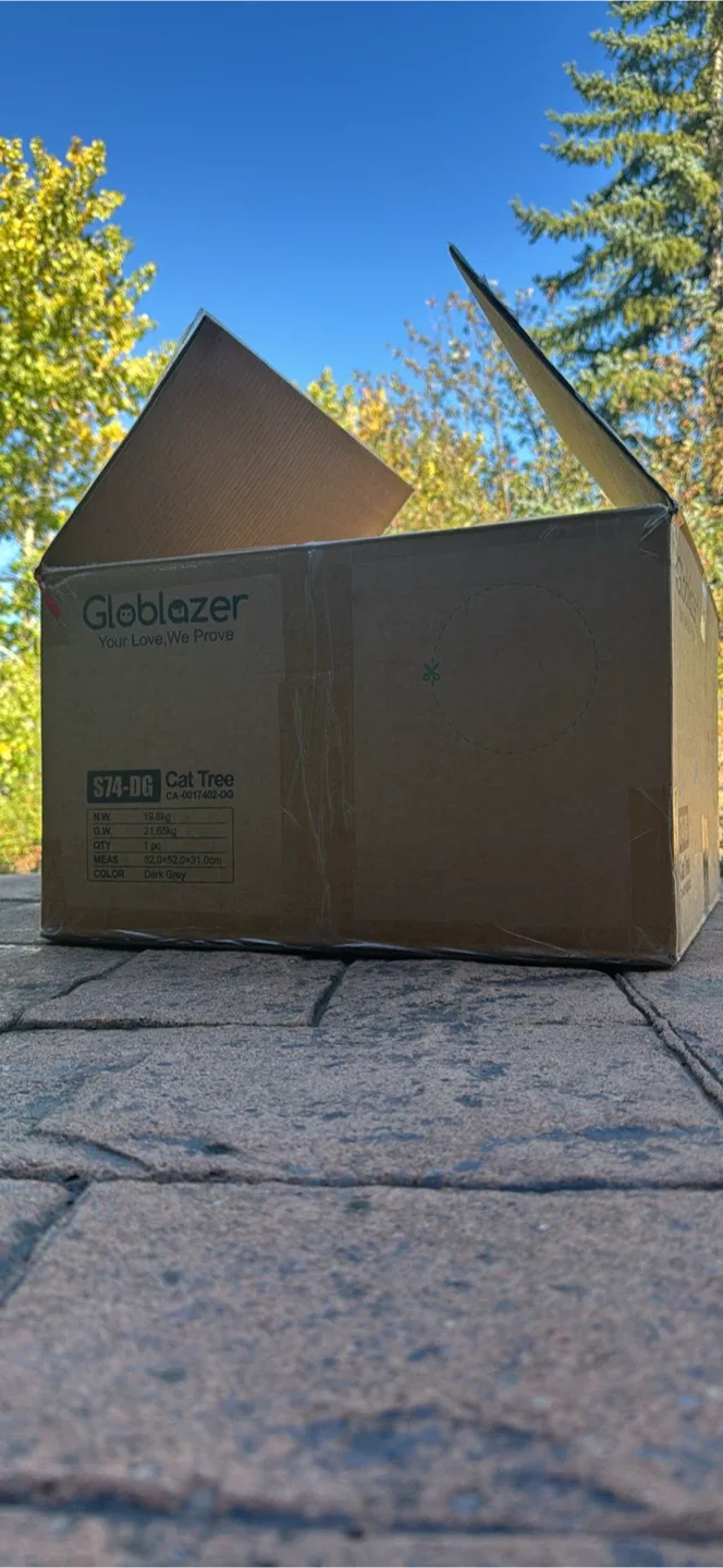 Sturdy 6.2ft Cat Condo Brand New Cat Tree, Pickup in Coach Hill image indicator(7)