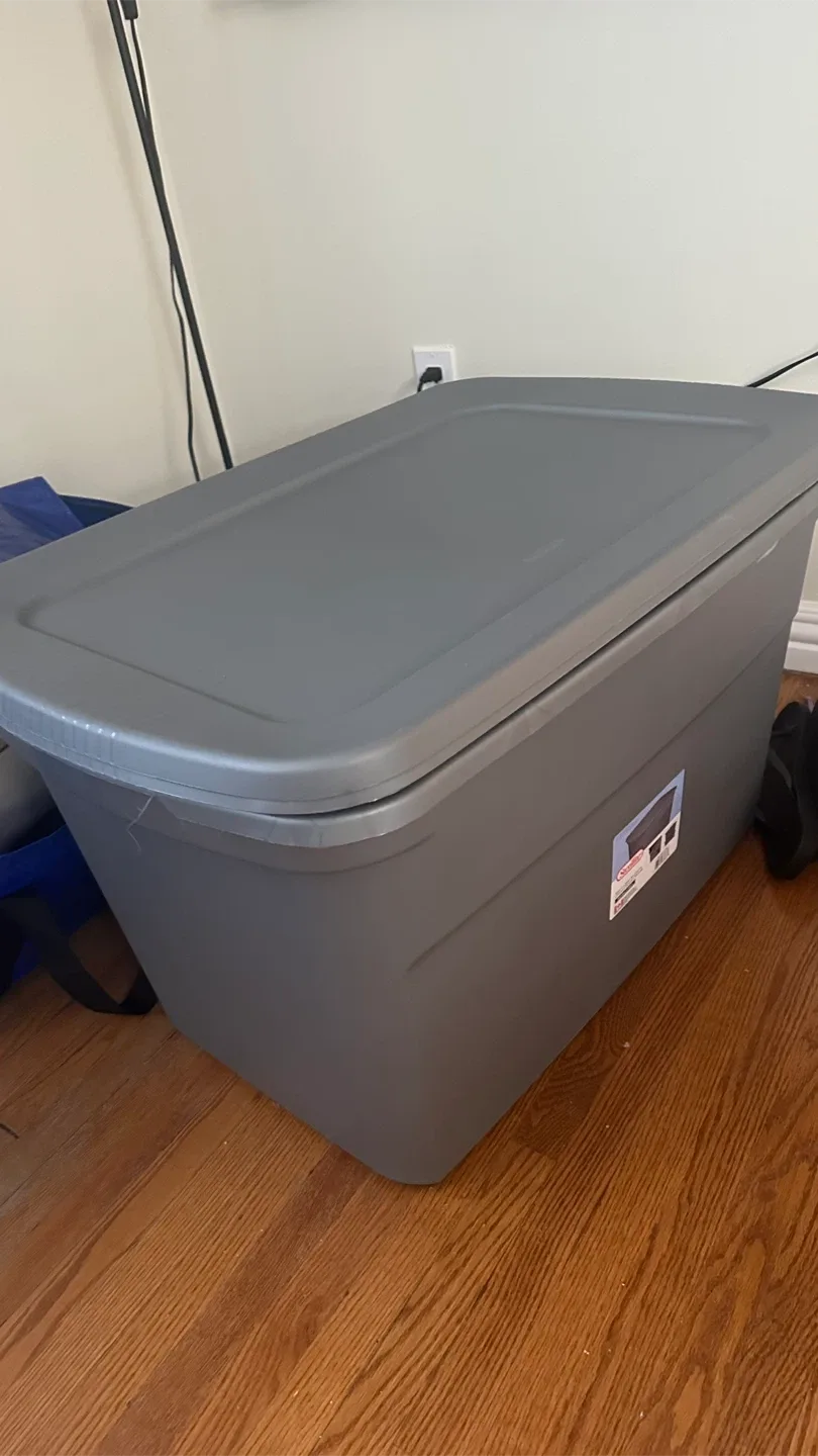 Grey Storage/Moving Box thumbnail