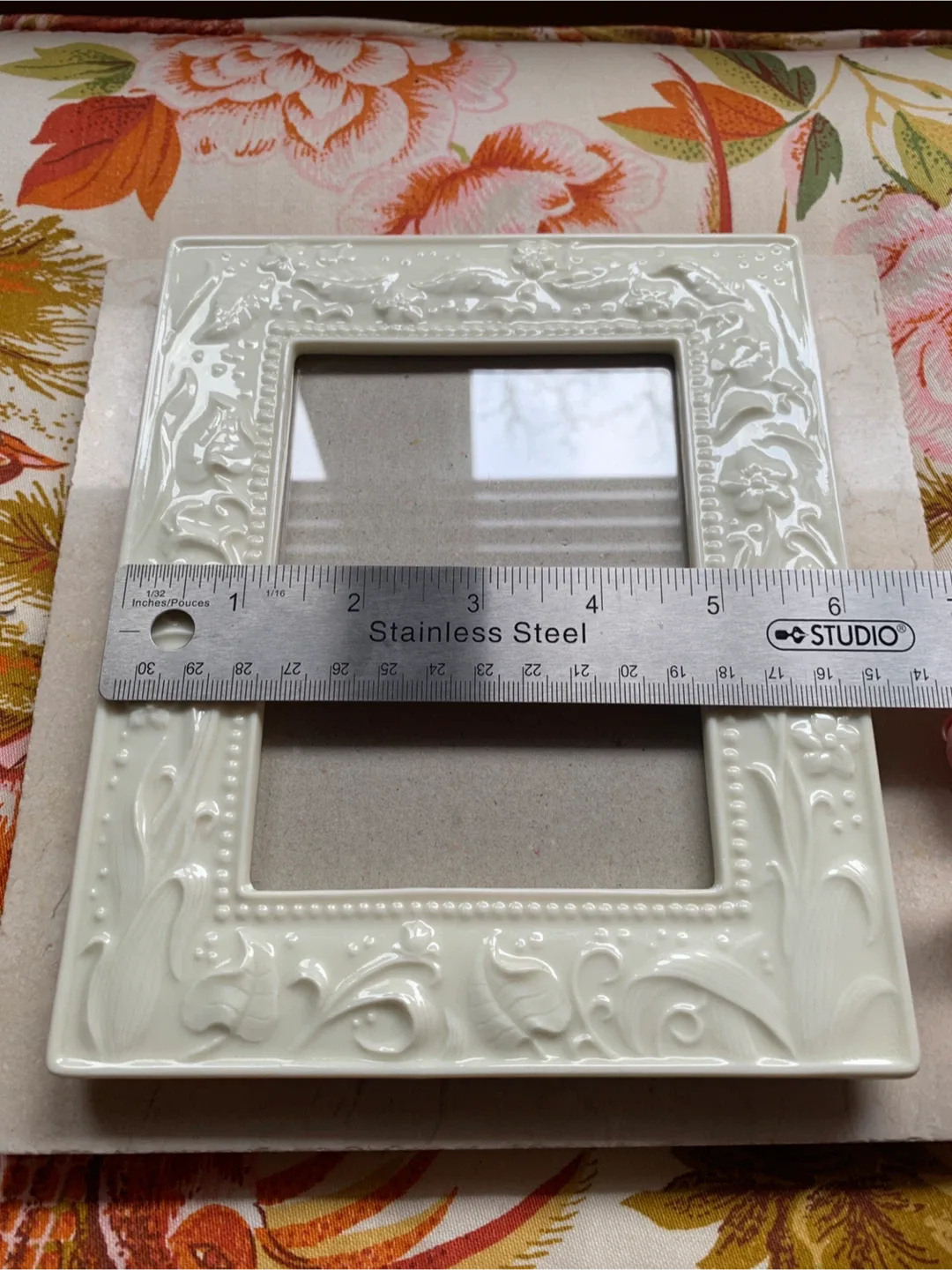 Ivory Gallery Frame image indicator(7)