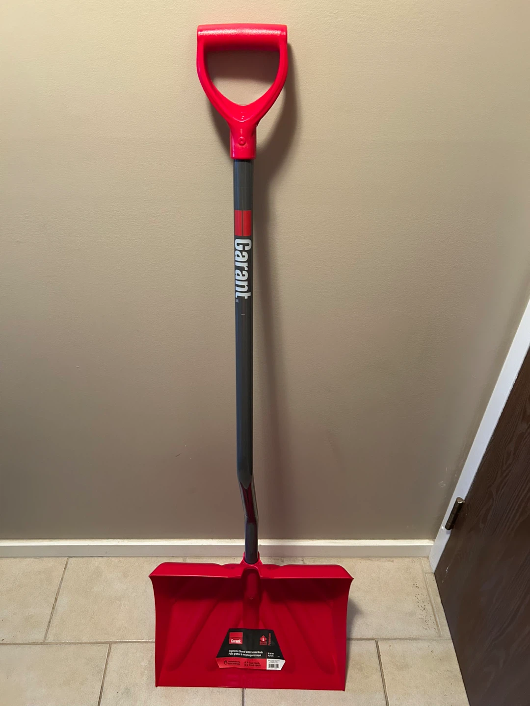 Garant Ergonomic Combo Blade Snow Shovel