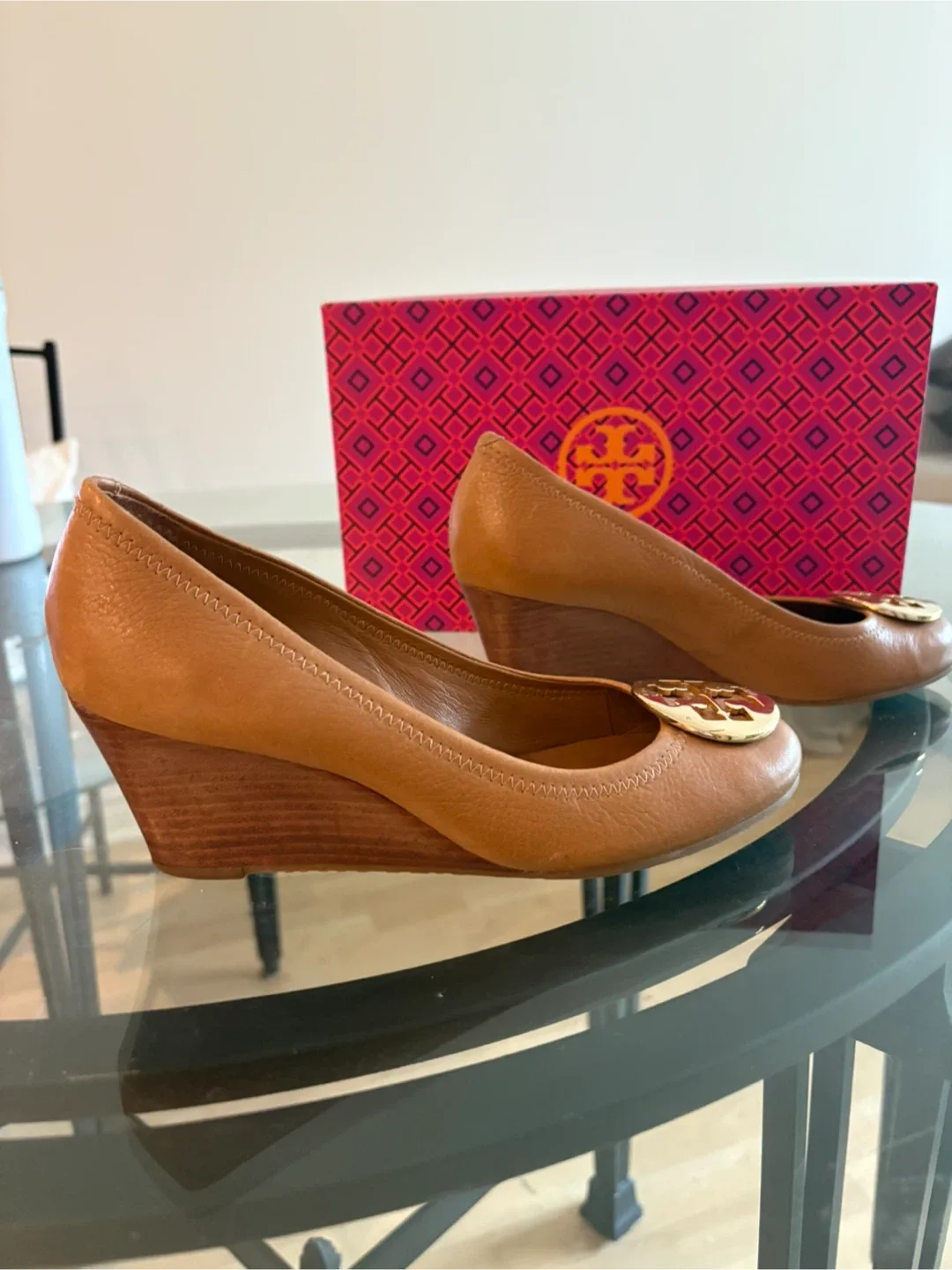 Tory Burch Wedge Heels - Size 7 image indicator(5)