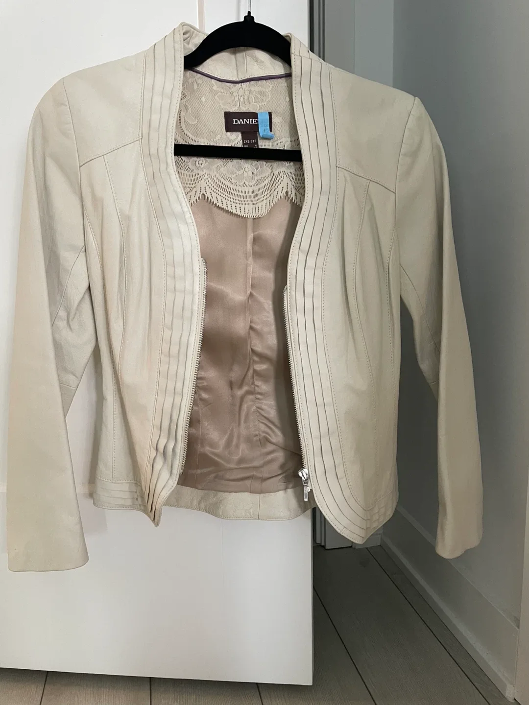 Danier Leather Jacket - Size 3XS thumbnail