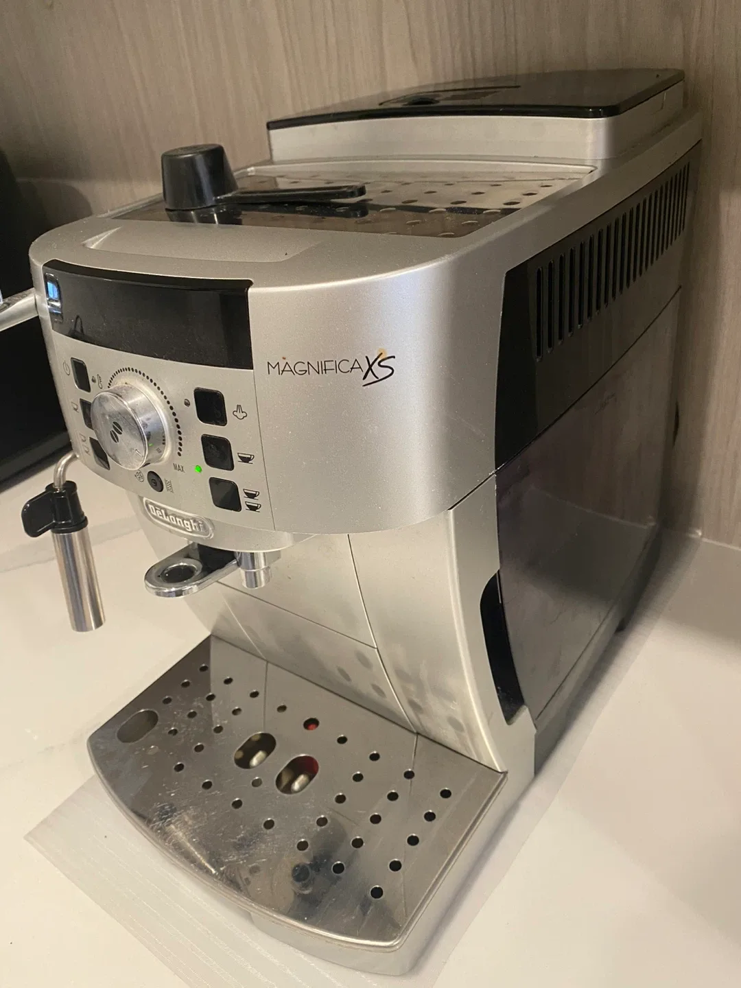 DeLonghi Magnifica XS Espresso Machine image indicator(3)