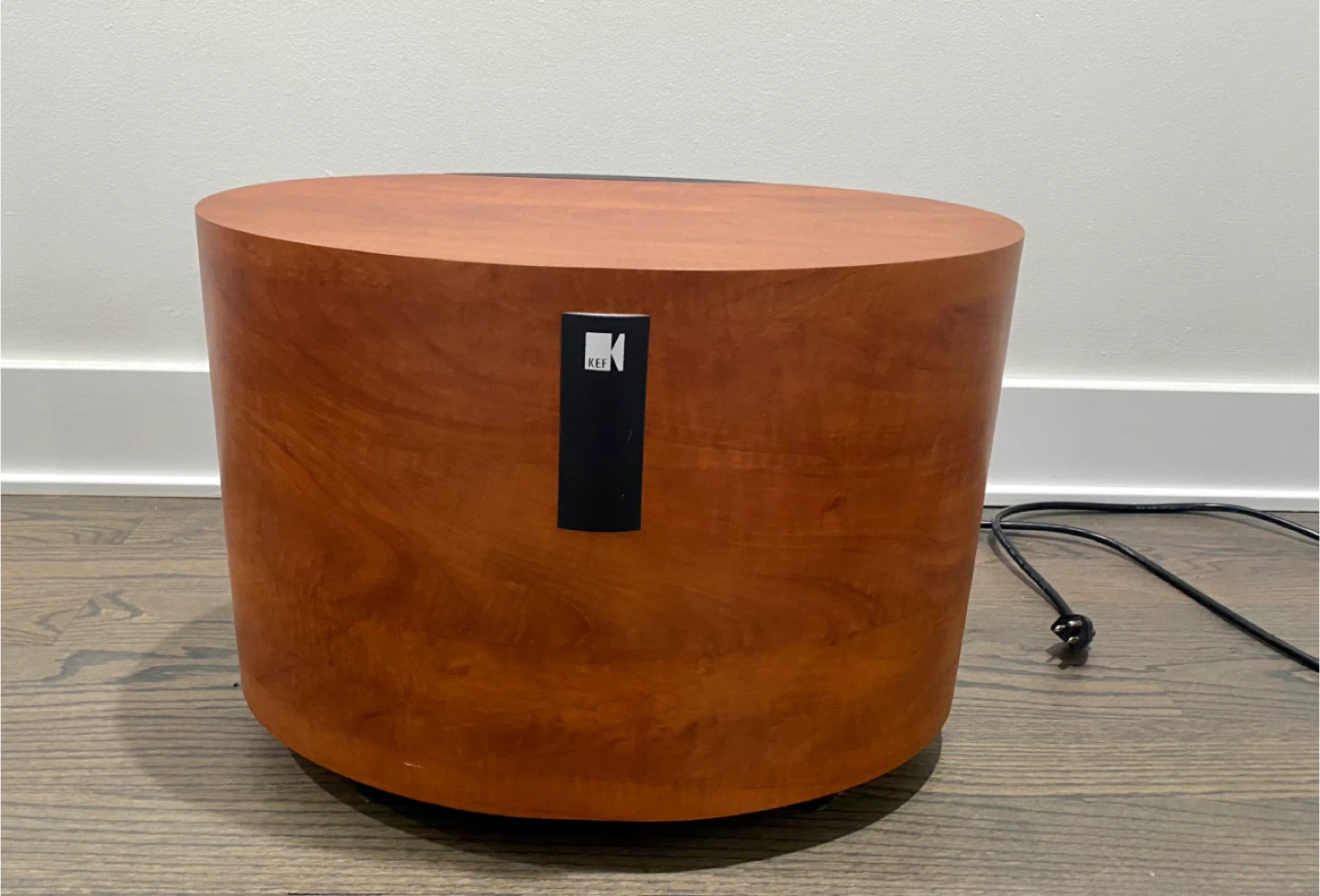 KEF PSW 2500 Subwoofer - Wood Finish