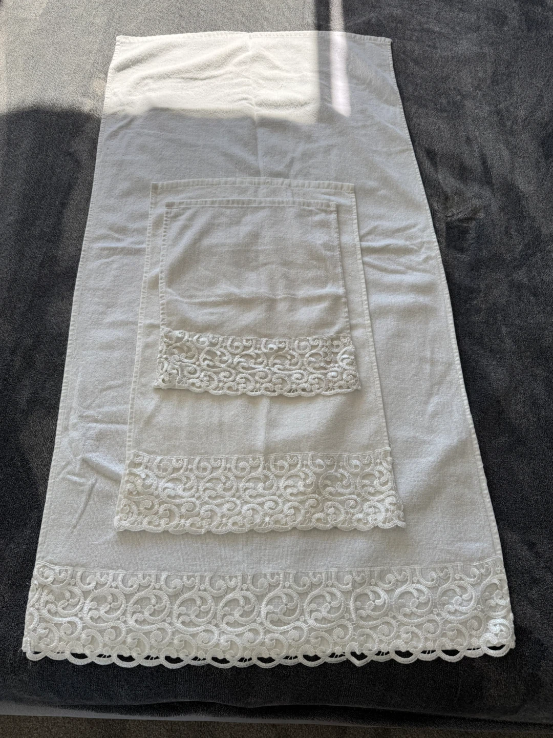 Lace Trimmed Bath Towel Set - 3 Piece - photo 4