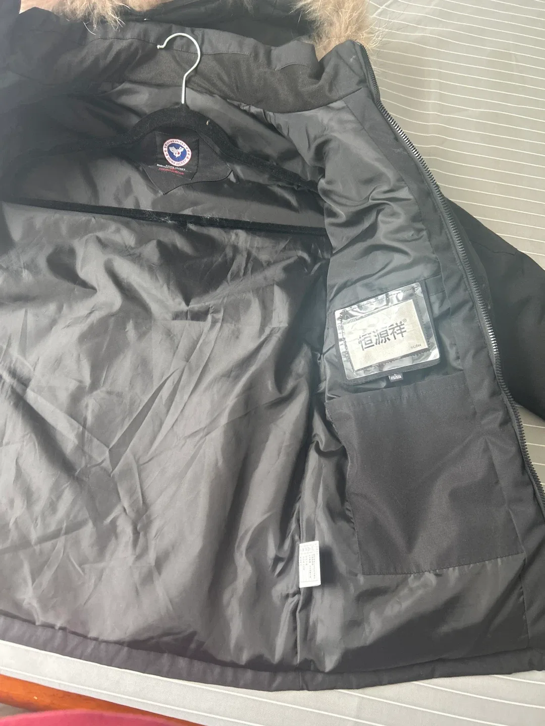 Classic Voyage Black Winter Jacket image indicator(2)