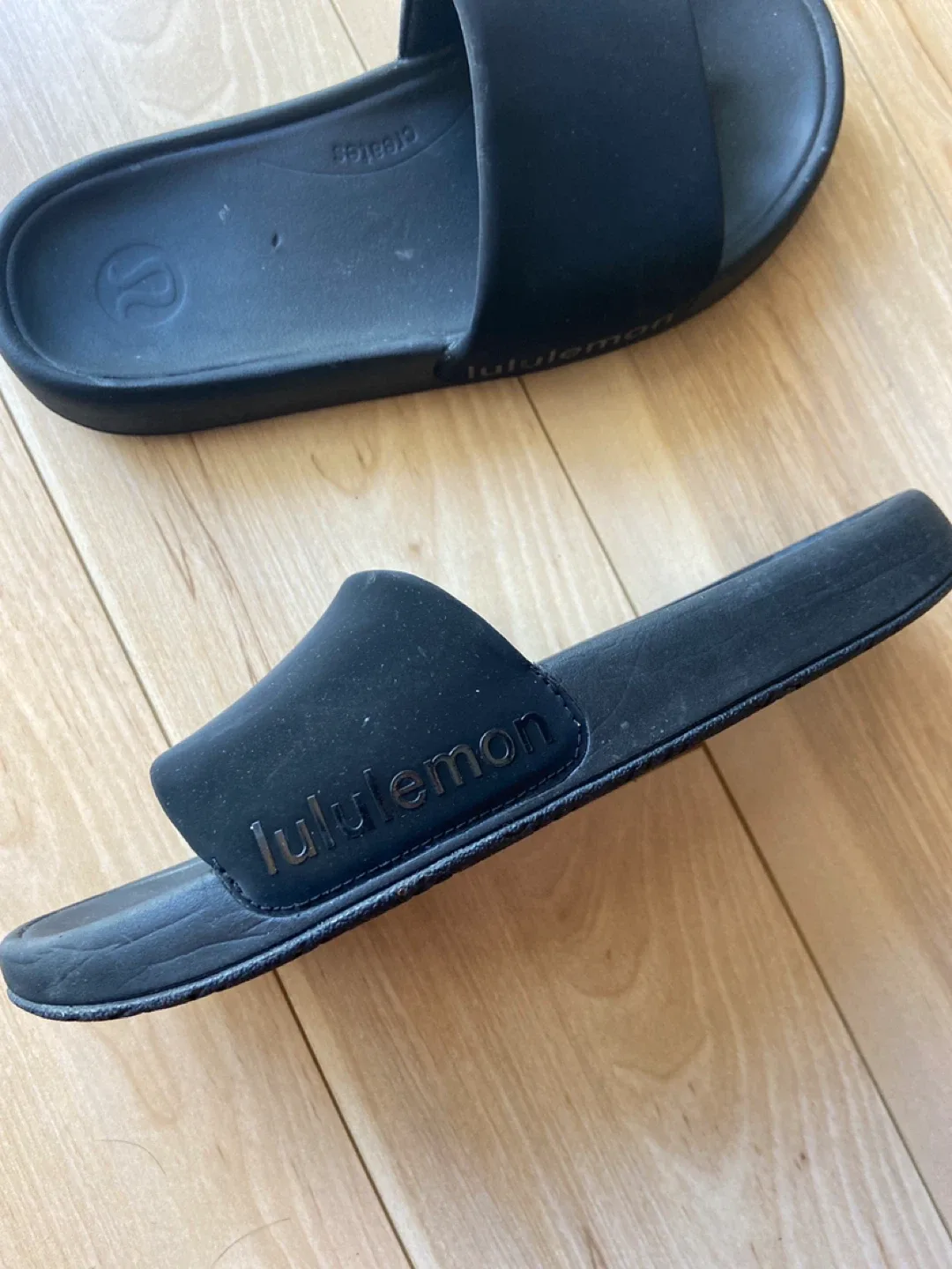 Lululemon Slides - Size 7 - Black image indicator(2)