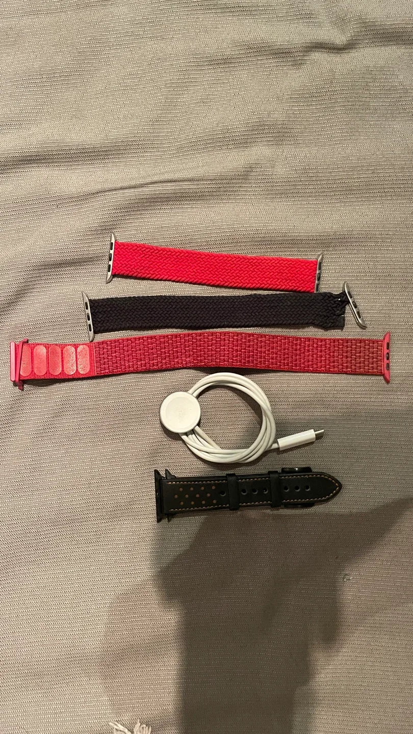 Apple Watch Series 7 (GPS + Cellular) 45mm image indicator(3)