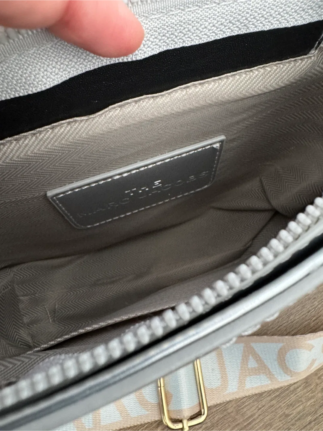 Marc Jacobs Metallic Silver Crossbody Bag image indicator(9)