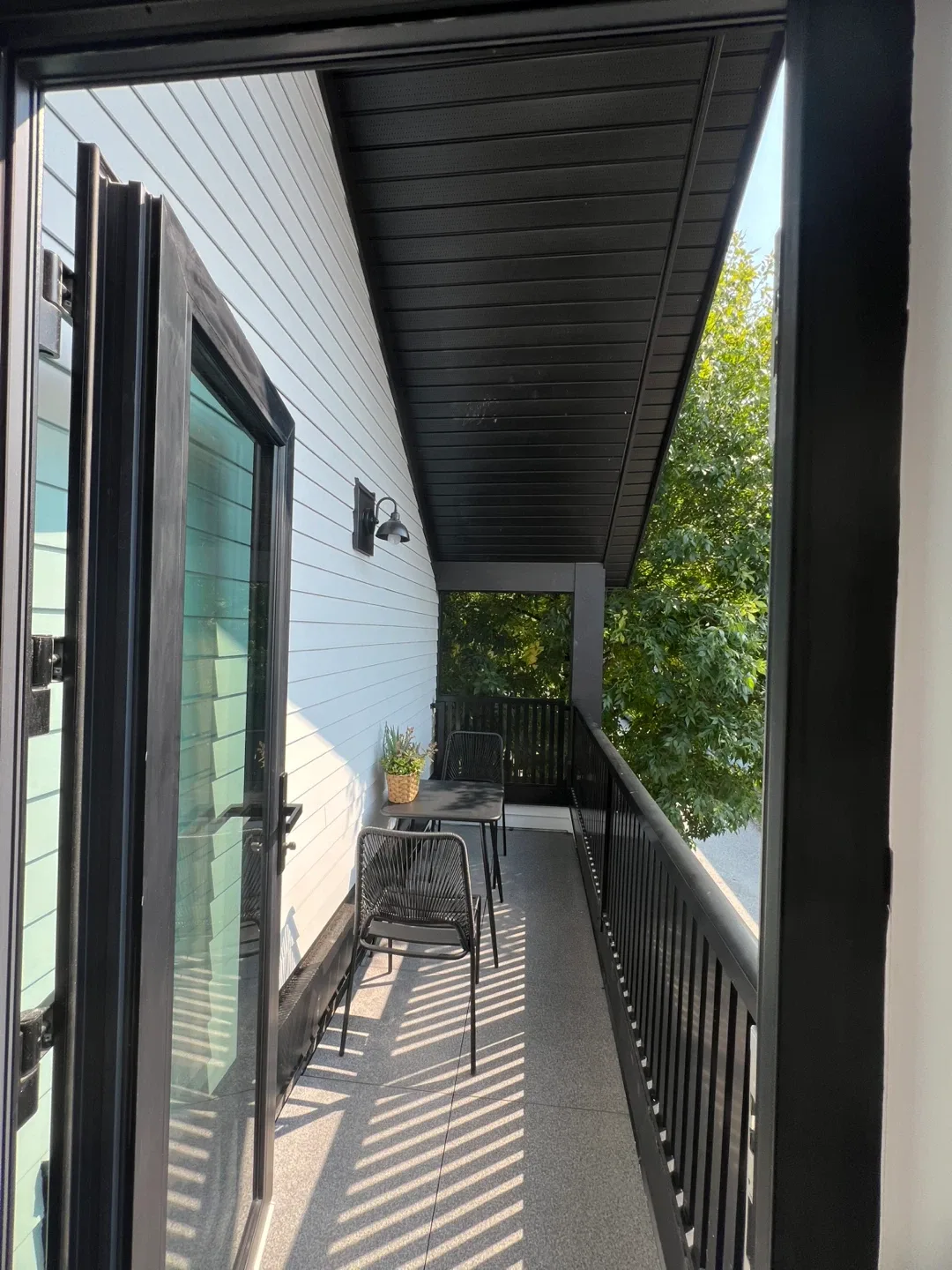 New coach house for rent image indicator(5)