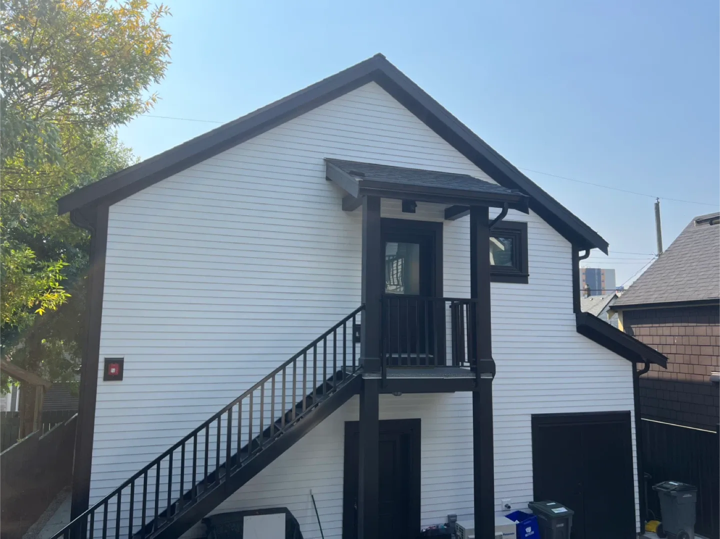 New coach house for rent image indicator(10)