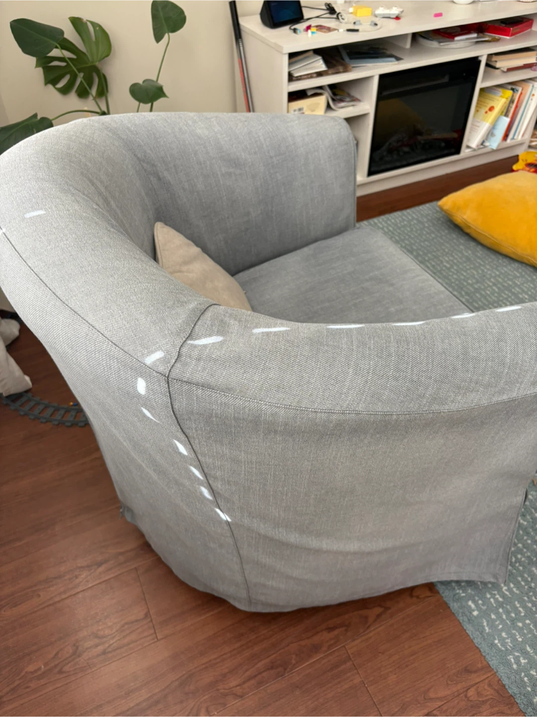 IKEA accent  Chair - Light Grey - photo 3