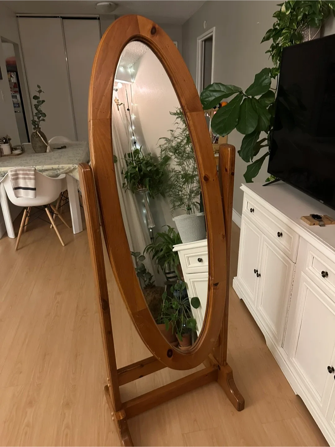 Aesthatic Wooden Framed Oval Floor Mirror image indicator(6)