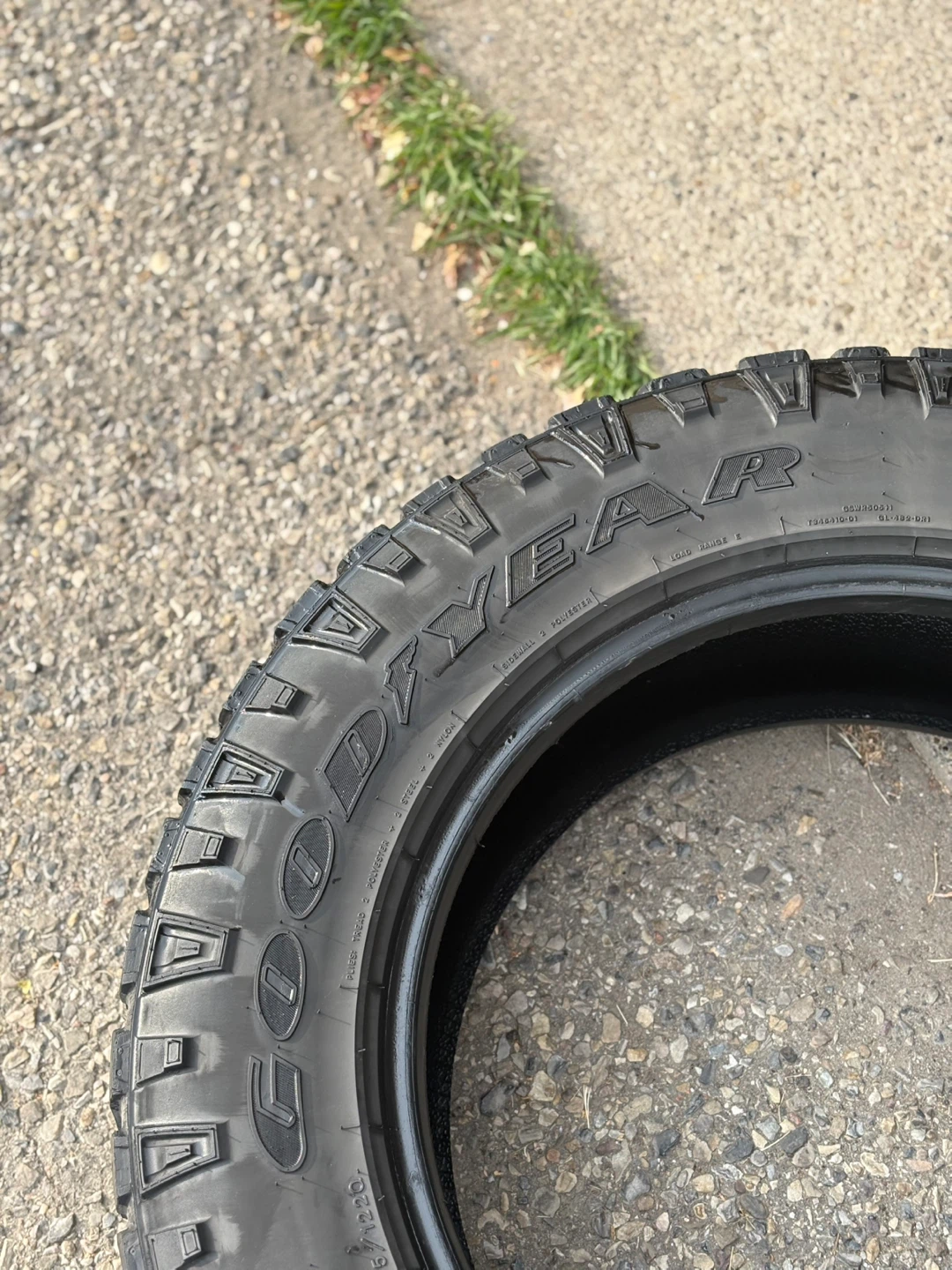Goodyear Wrangler Duratrac LT285/60R20 Tires - photo 5