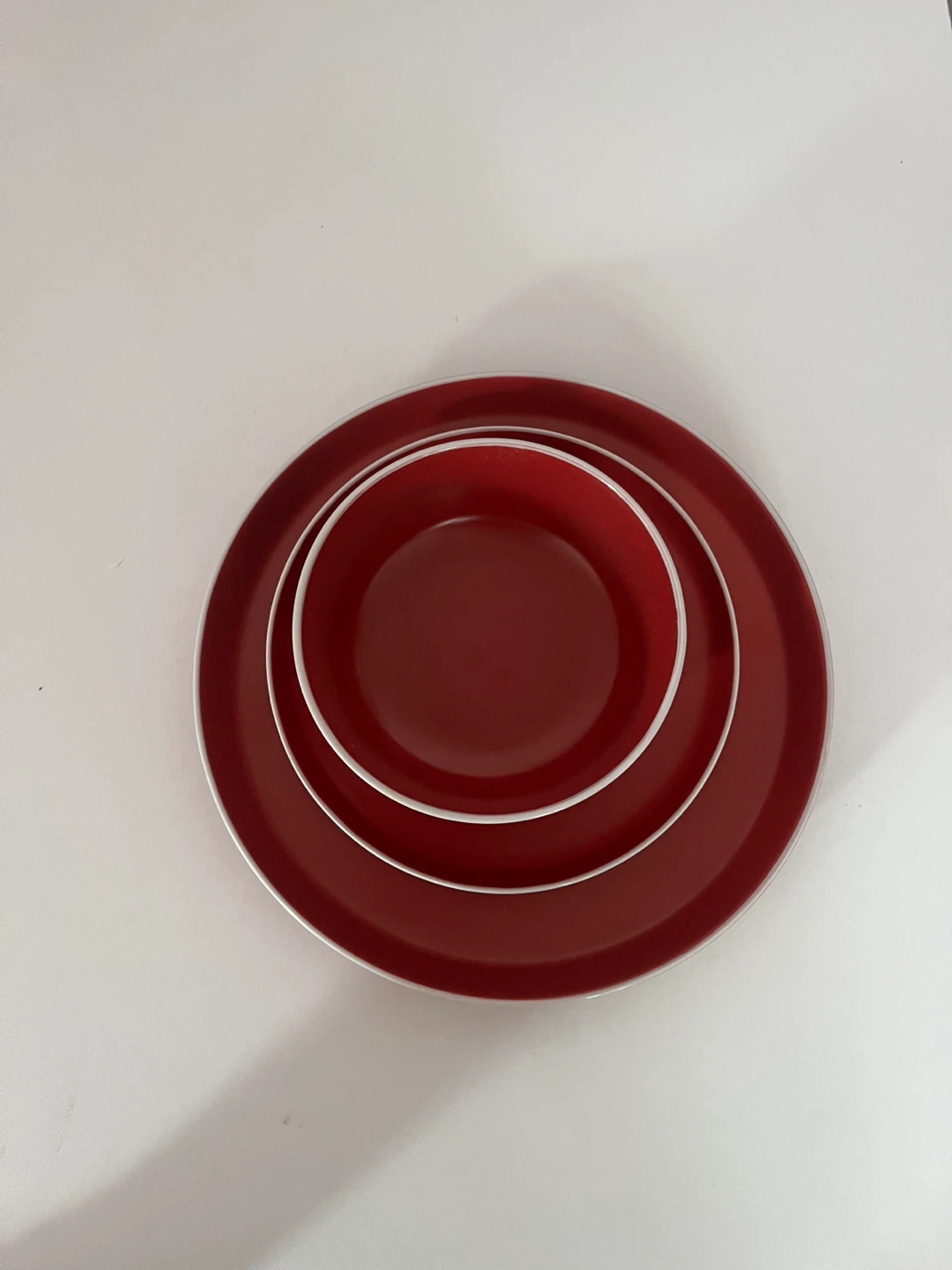 Red  Dinnerware Set