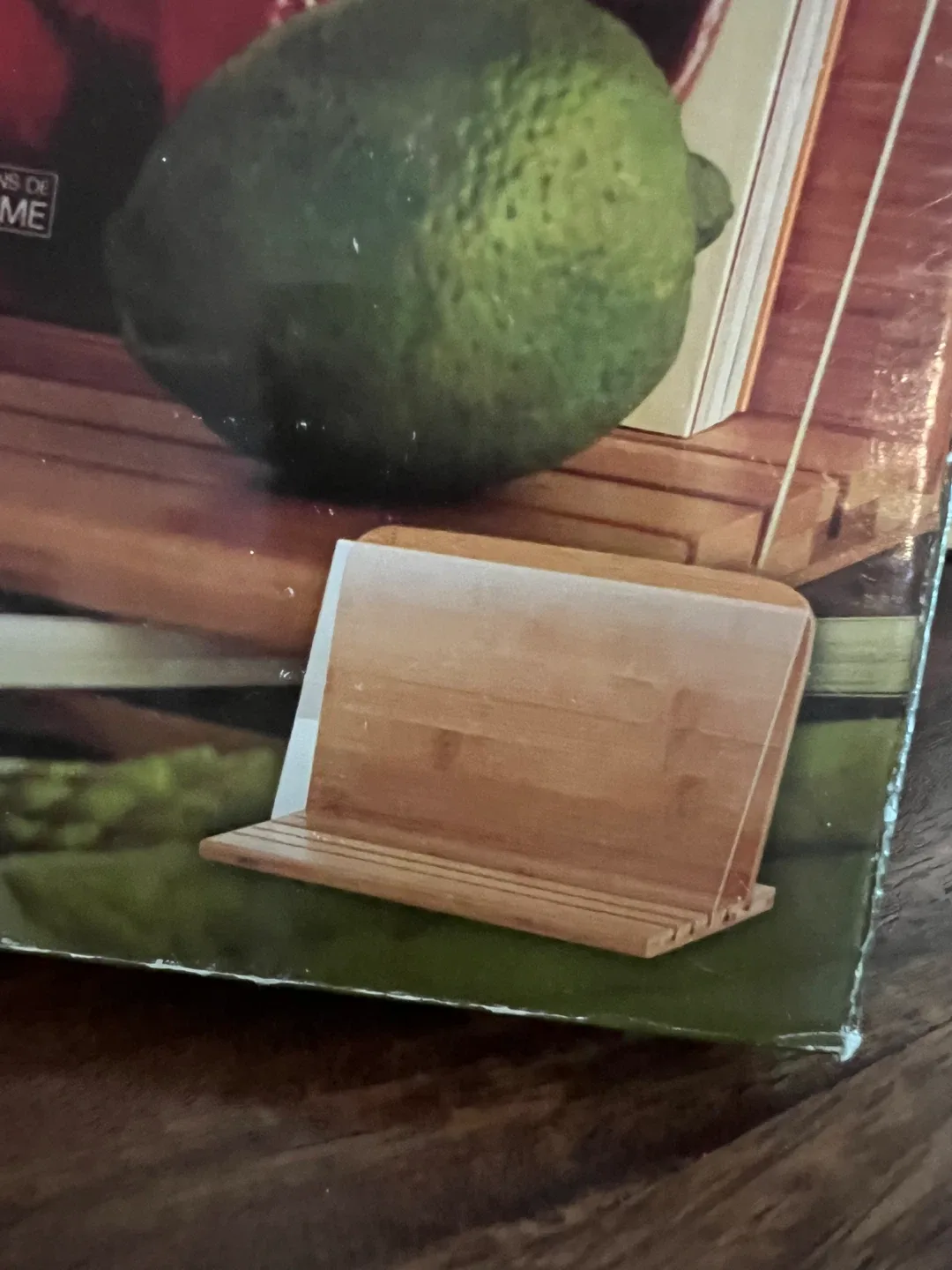 New Bamboo Book Holder/Stand image indicator(3)