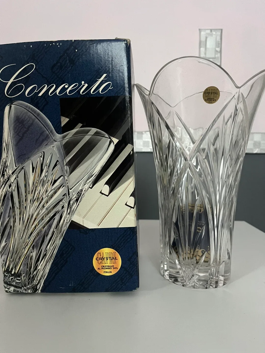 Capri Crystal Concerto Vase with Box thumbnail