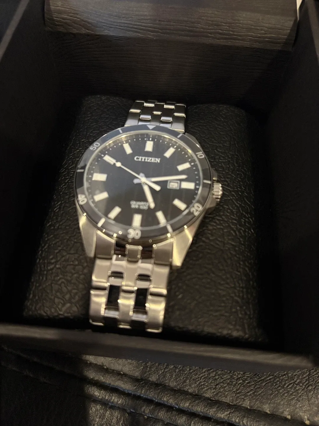Citizen Quartz WR-100 Watch, Brand New image indicator(3)