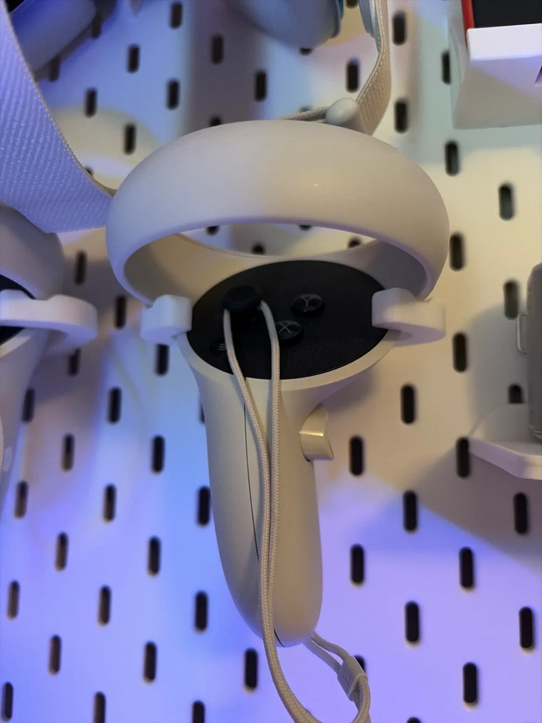 Meta Quest 2 VR Headset image indicator(3)