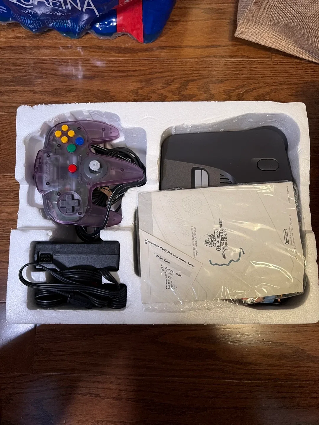 Nintendo 64 Atomic Purple Console - Complete in Box image indicator(3)
