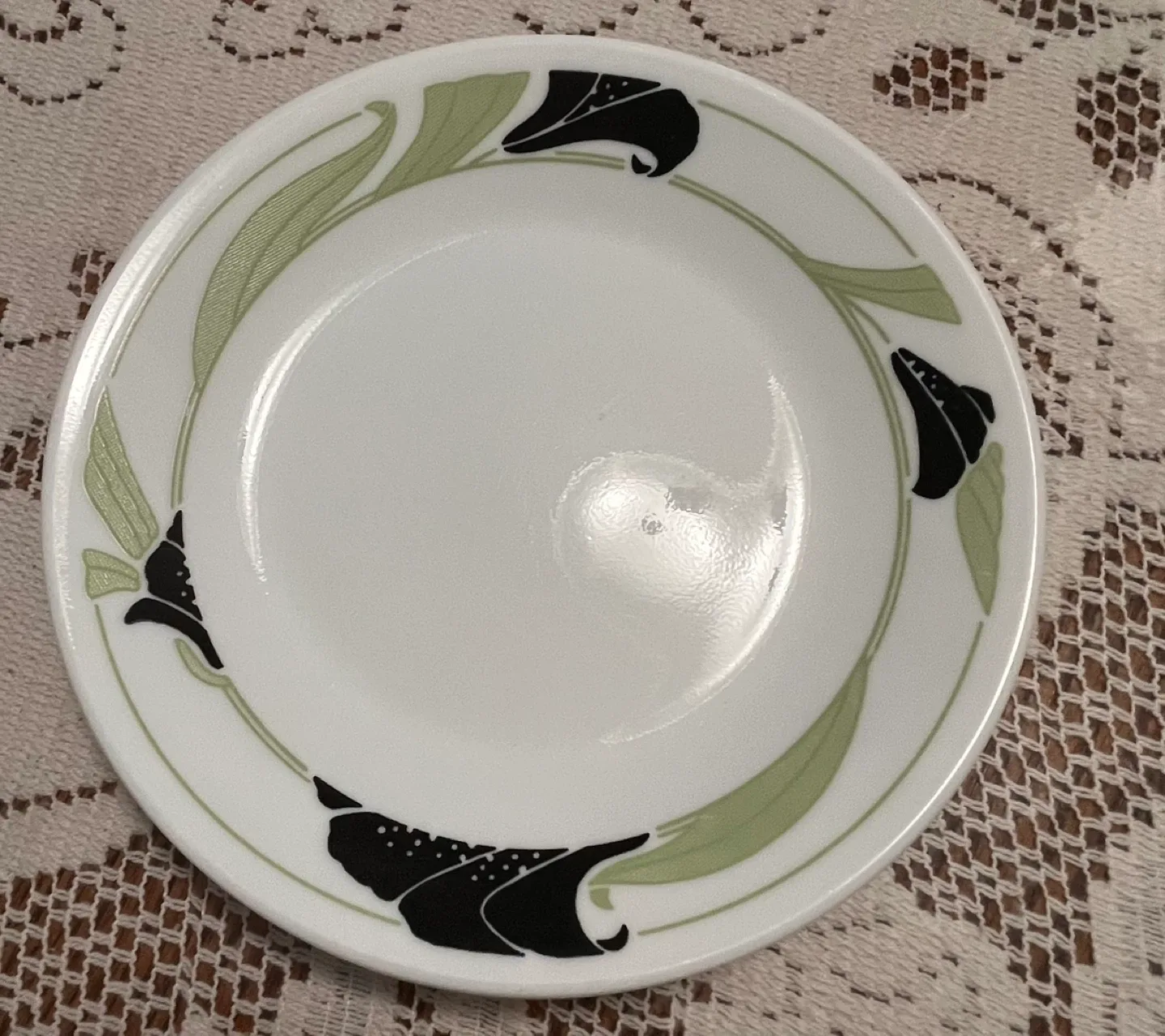 Corelle Lily Pond Dinnerware Set image indicator(8)