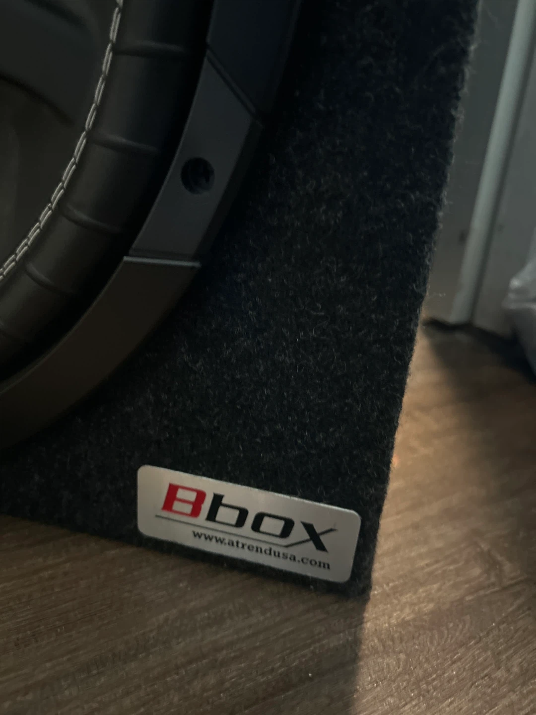 Kicker Comp Subwoofer in Bbox Enclosure