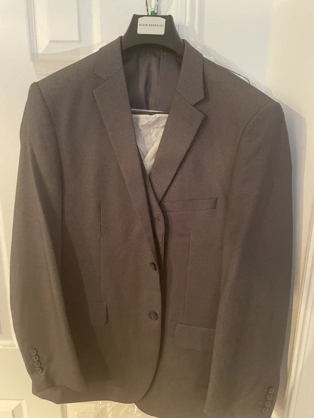Alain Dupetit Suit thumbnail