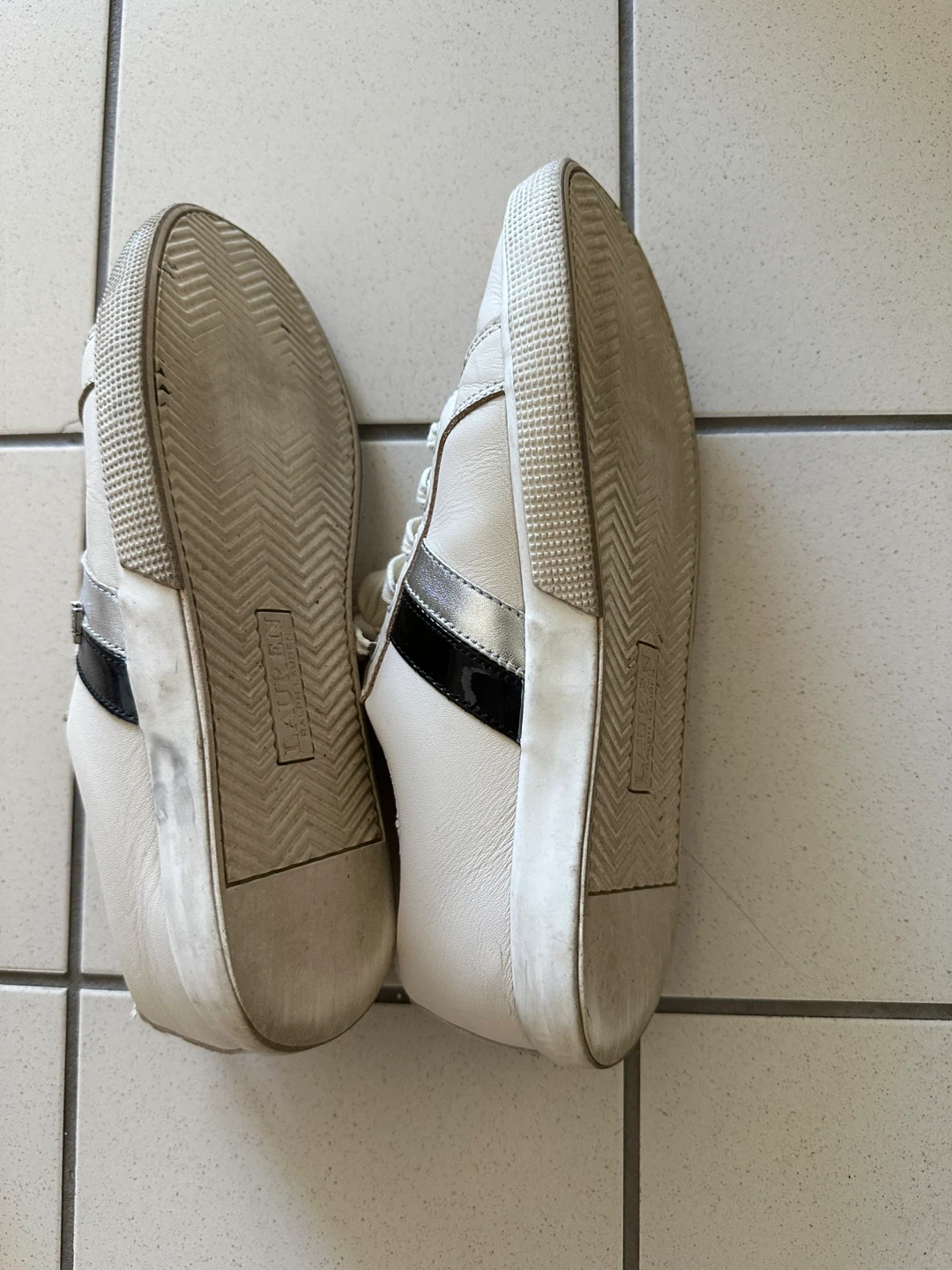 Ralph Lauren White Sneakers ~ women’s size 8 - photo 2