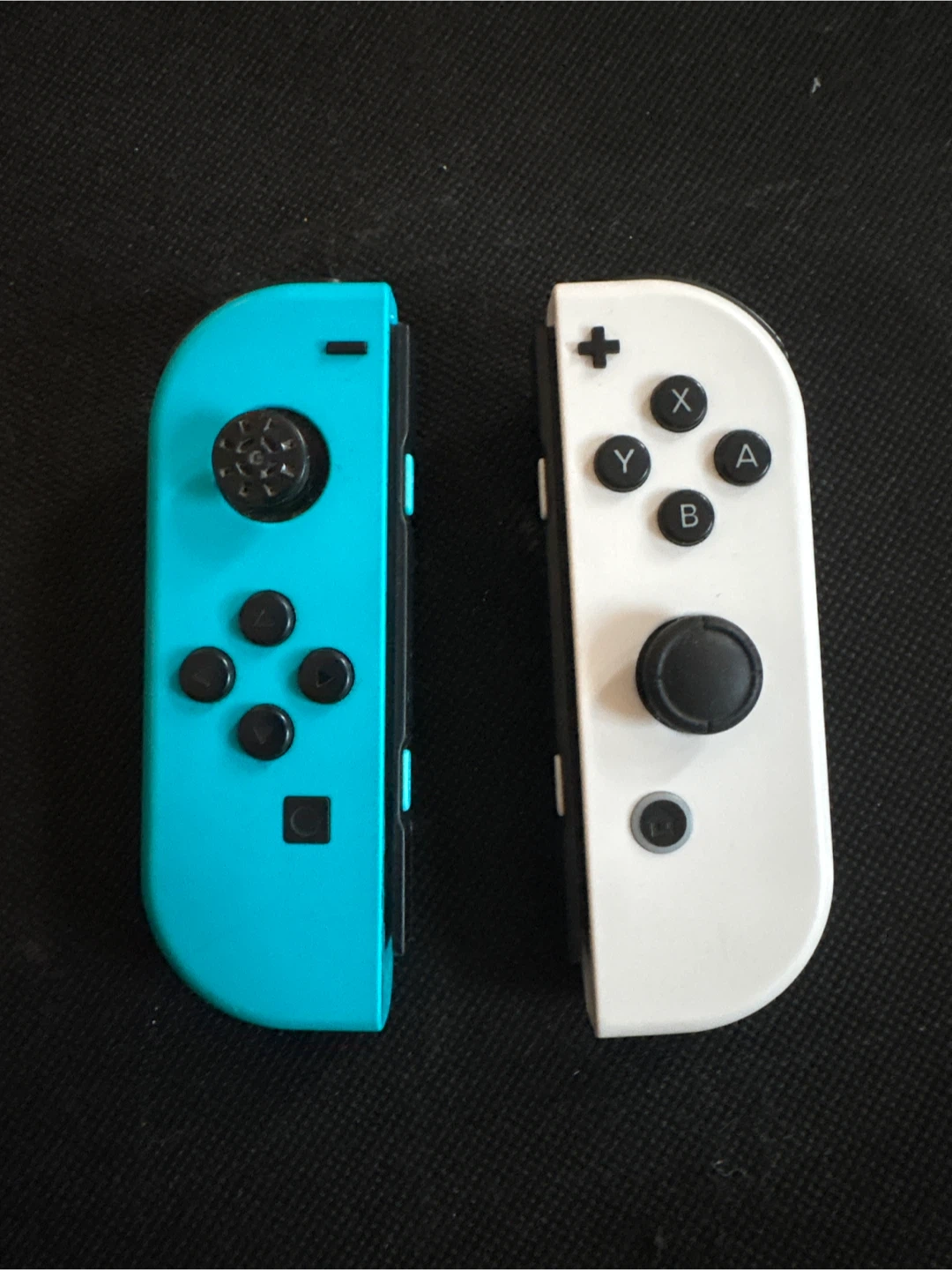 Nintendo Switch Joy-Cons - Blue/White