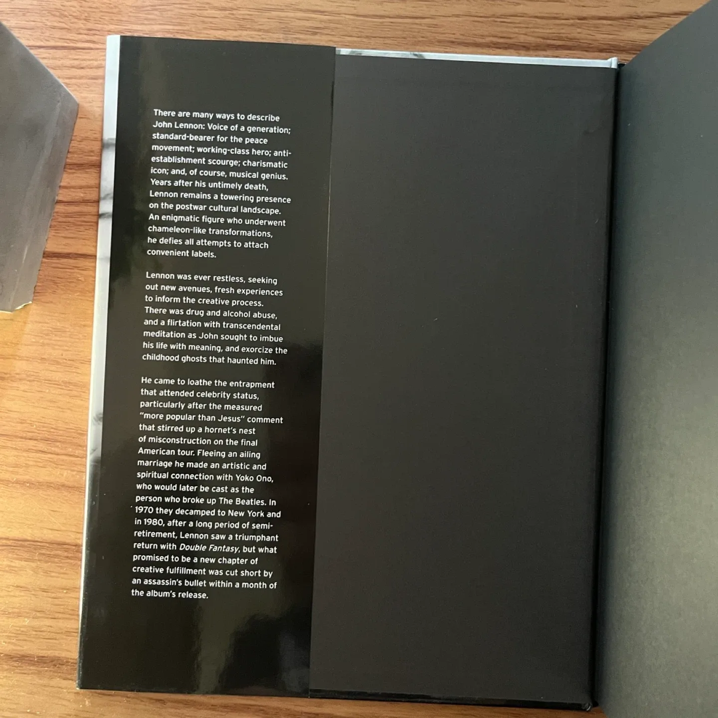 John Lennon: A Photographic History Book image indicator(3)